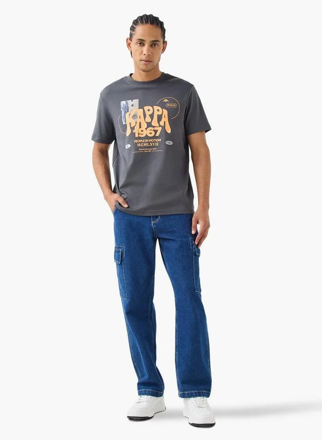 كابا تيشيرت كابا بطبعة شعار برقبة دائرية