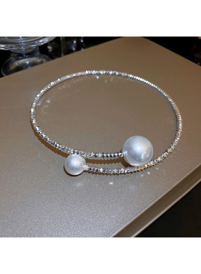 KUYING A Niche Pearl Open Collar Necklace With A High-end Feel For Women - Image 1