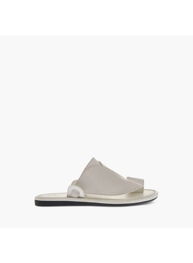 ال بي ال من شو اكسبرس صنادل عربية للأولاد بنسيج مزخرف بتفاصيل حلقة عند الأصابع