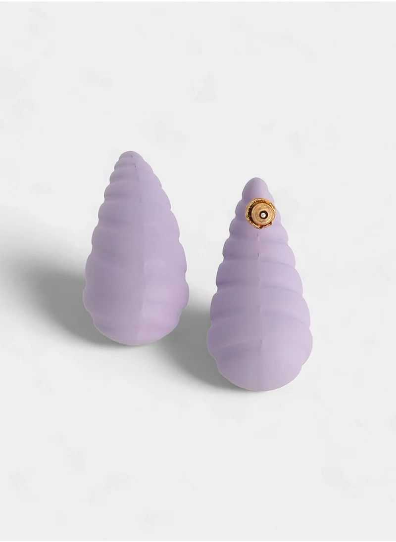 SOHI The Medium Shell Teardrop Shaped Studs