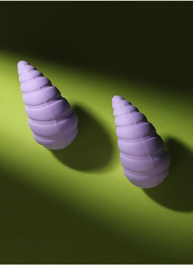 SOHI The Medium Shell Teardrop Shaped Studs