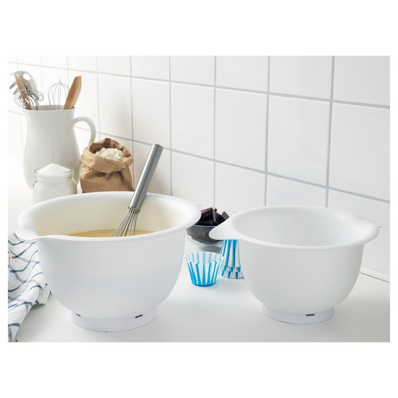 VISPAD White Plastic Mixing Bowls with Non-Slip Base & Pouring Spout, Set of 2 - Image 4