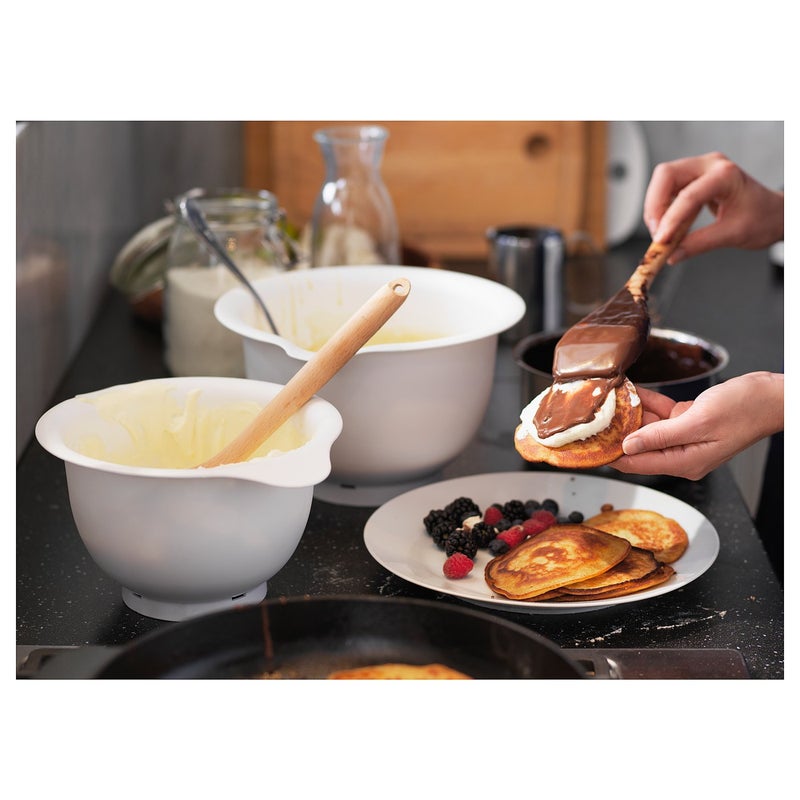VISPAD White Plastic Mixing Bowls with Non-Slip Base & Pouring Spout, Set of 2 - Image 5