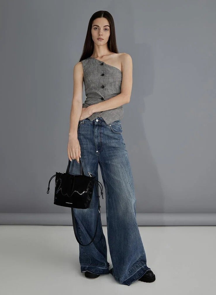 Charles & Keith Charles & Keith Mini Bethel Shiny Ruched Drawstring Tote Bag & Shoulder Bag & Crossbody Bag - Jet Black  - Image 4