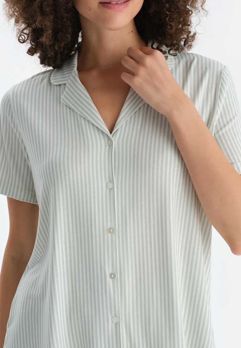 dagi Striped Mid Rise Green Spread Collar Cotton Blend Shirt & Shorts Nightwear Set