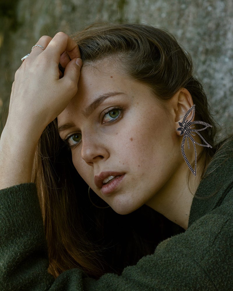 Uarein Huge Butterfly Stud Earring Boho Vintage Rhinestone Statement Earring Angel Wings Crystal Earrings Shiny Leaf-shaped Flower Stud Earrings Wedding Jewelry Gifts for Women (Black) - Image 4