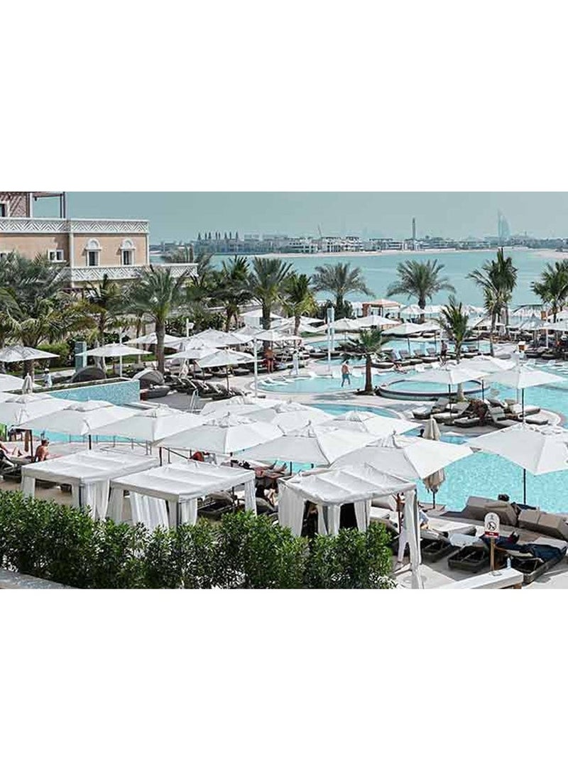 Wondergifts - Luxury Dining for Two at One of the Premier Restaurants in Dubai - Experience Gift - Image 1