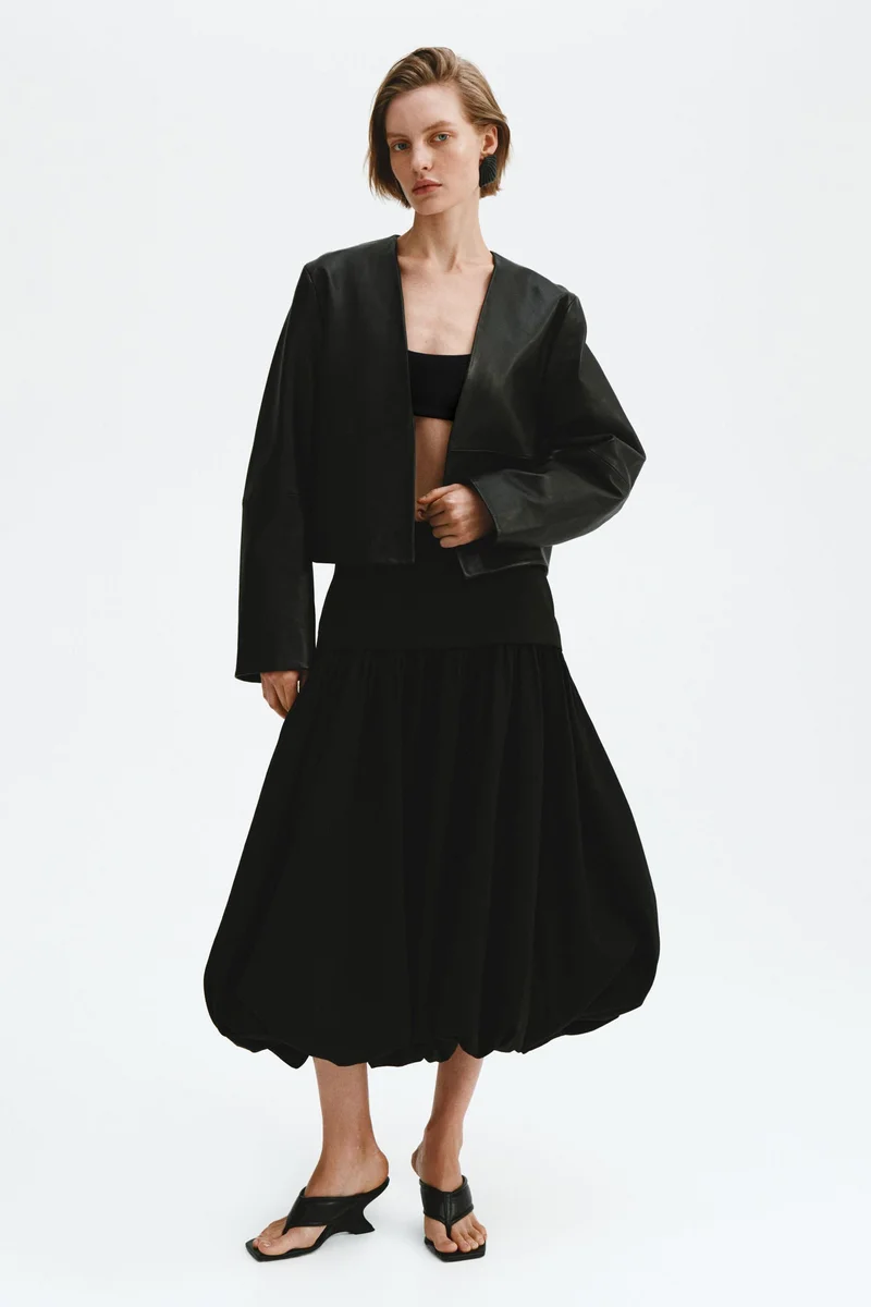 اتش اند ام تنورة ميدي منفوخة