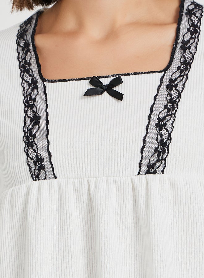 تايك تو طقم بيجامة وتيشيرت برقبة مربعة بتفاصيل دانتيل - Image 3