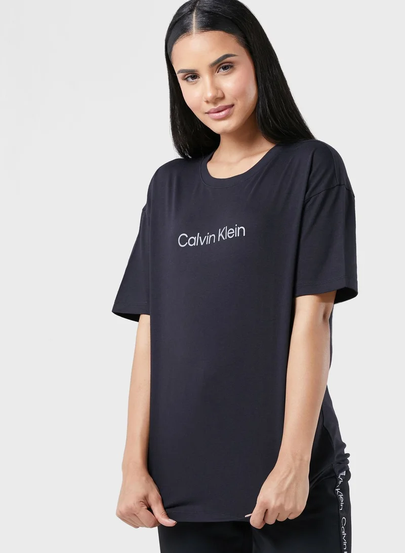 Calvin Klein Sports Logo Boyfriend T-Shirt