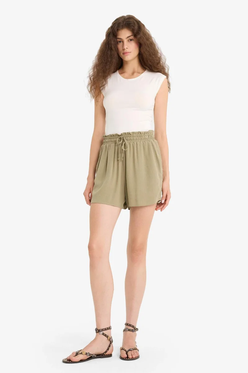 ديفاكتو Crinkle Viscose Normal Waist Short Leg Shorts