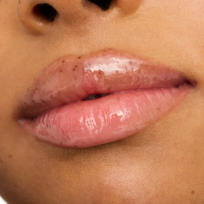 ايسنس إيسنس إكستريم شاين فوليوم ليب جلوس 01