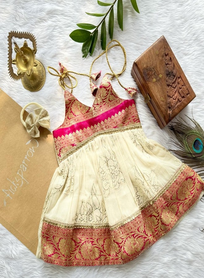 Picksparrow فستان قطني حريري قصير يصل إلى الركبة من Picksparrow للرضع حديثي الولادة / فستان عيد ميلاد تقليدي / زي هندي احتفالي مع ربطة شعر (حواف) (0-3 أشهر، وردي) - Image 2