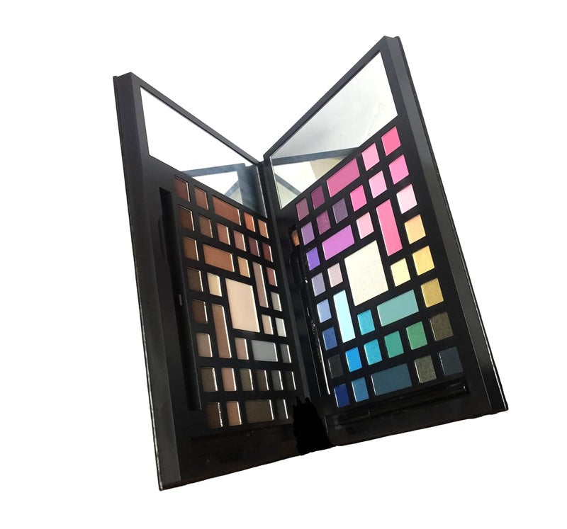 MEGAGA USA Color Wonderland Perfect Makeup Kit  Palette Collection - Image 1