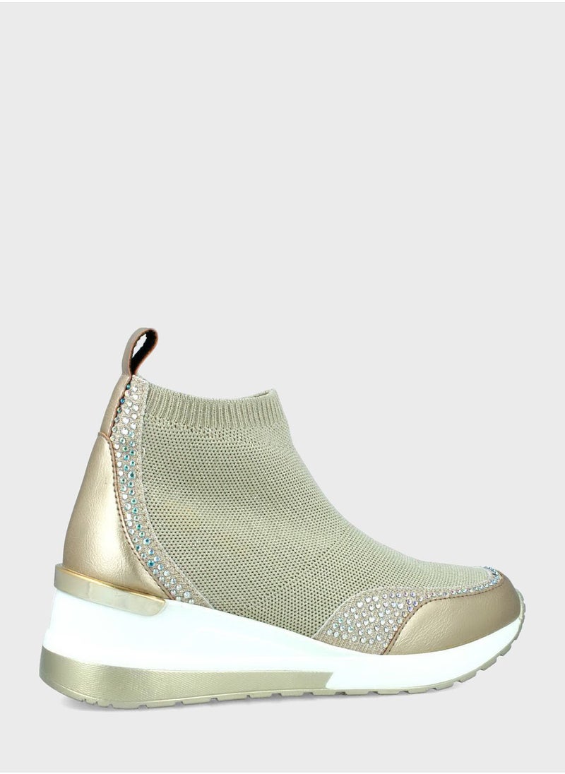 MENBUR Casual Slip Ons  - Image 3