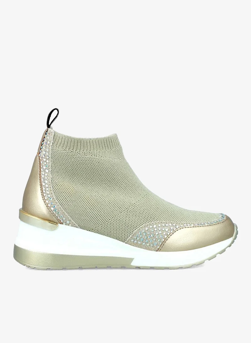 منبور حذاء كاجوال بأحجار