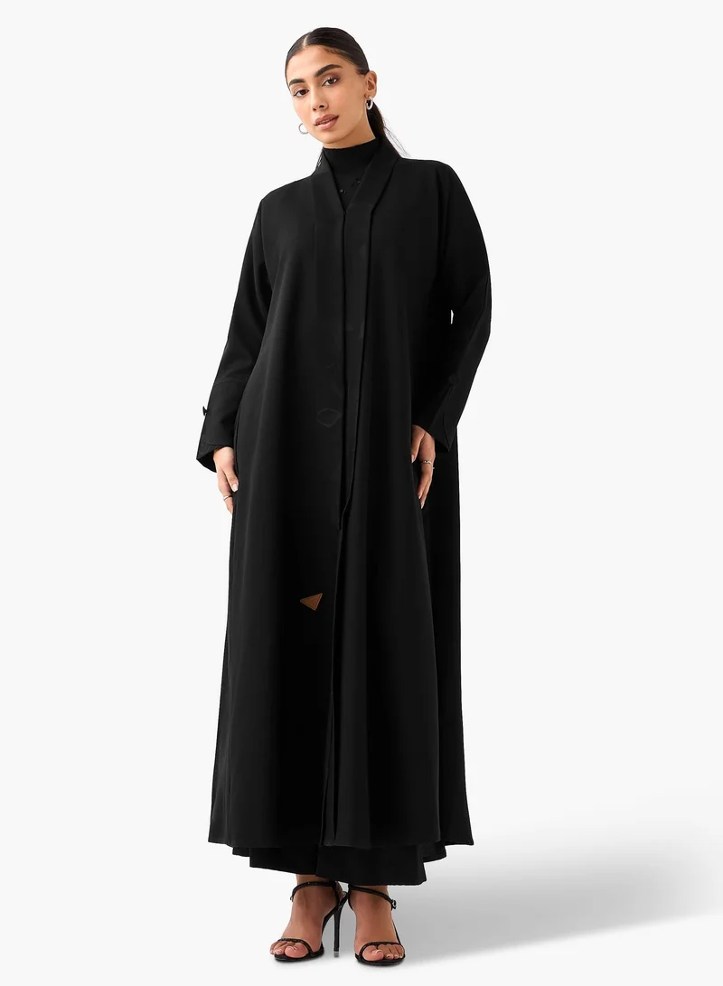 هدية المدينة  عباية سوداء كلاسيكية