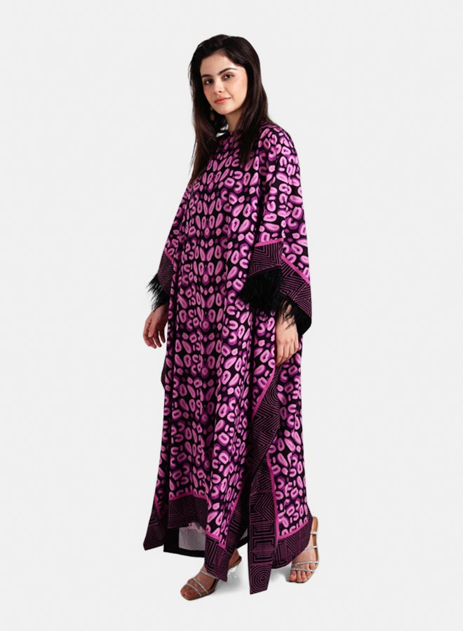 كارينا عباية مطبوعة مزينة بحافة من الريش - Image 2