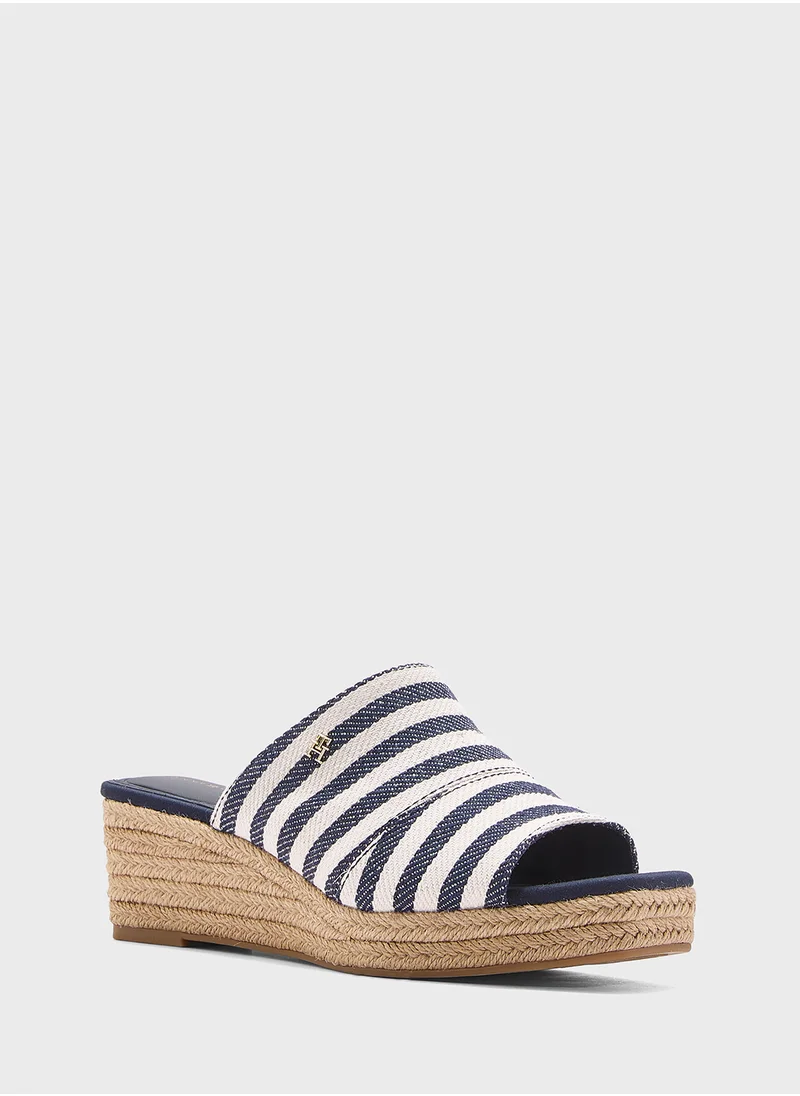 تومي هيلفيغر NAUTICAL STRIPES ESPADRILLE MULES