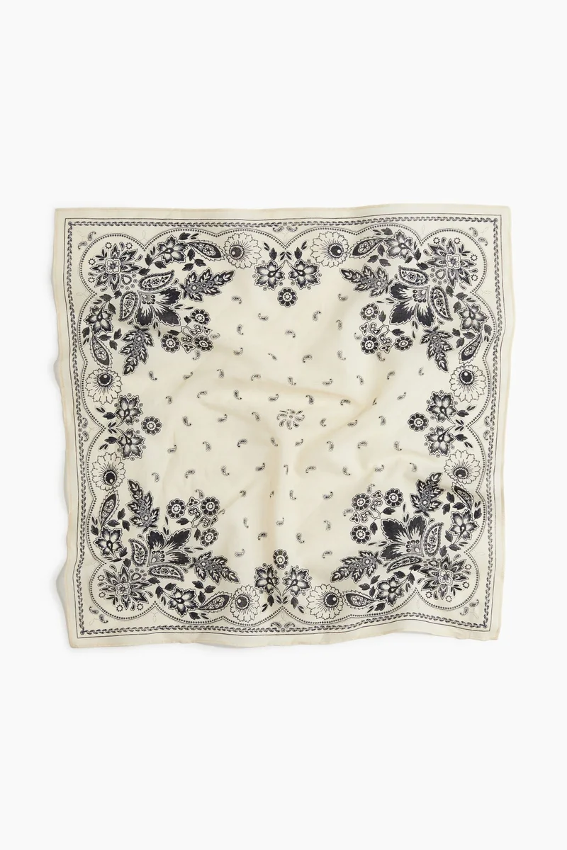 اتش اند ام Patterned cotton scarf