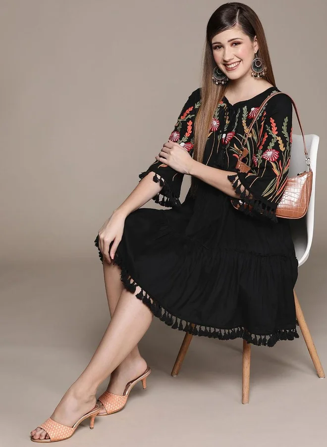 ISHIN ISHIN Black Floral Embroidered Mini Dress