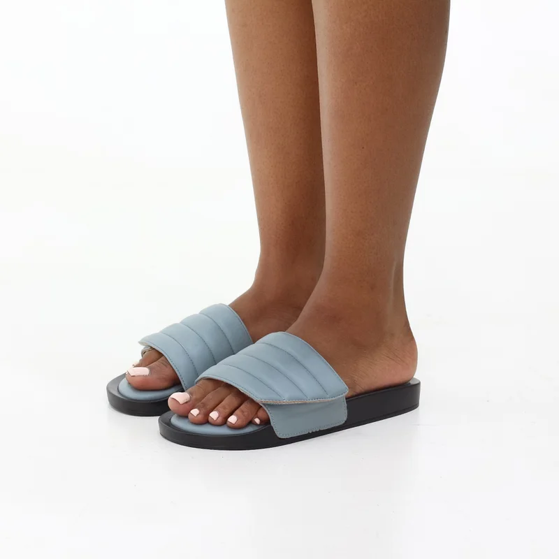 لاماراباريس بيتش بلو