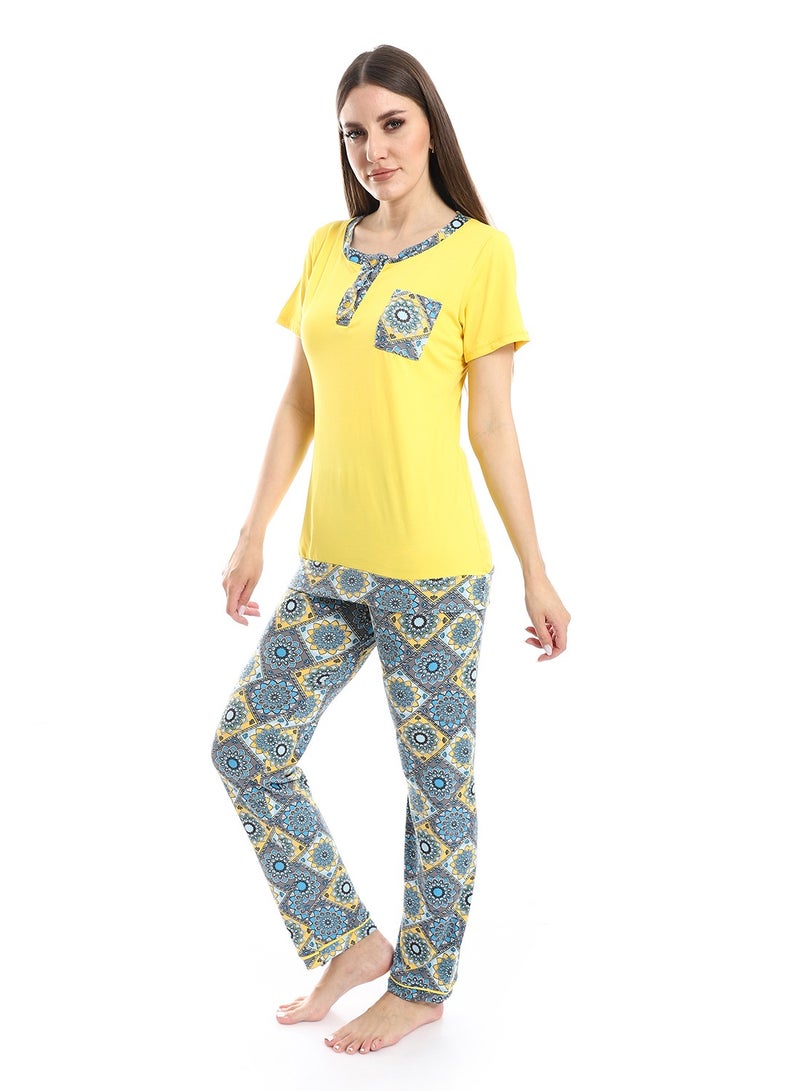 Caesar Women Pajama Set With Half Sleeves And Printed Photo - Image 2