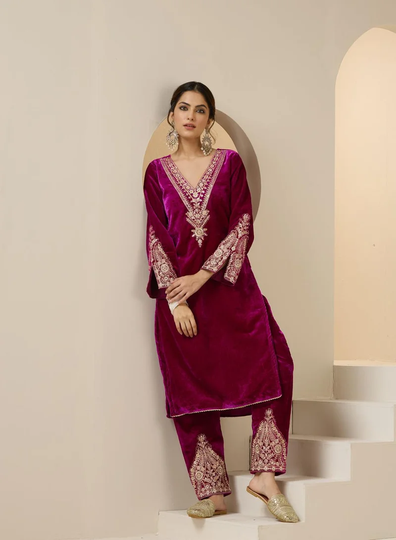 آي شين Women's Magenta Velvet Embroidered Tunic Full Length Palazzo Straight Fit Kurta Set
