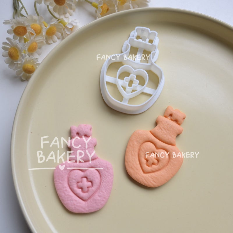Antidote Bottle Plastic Cookie Cutter Molds Hollow Design Biscuit Stamp Kitchen Baking Tool - Image 4