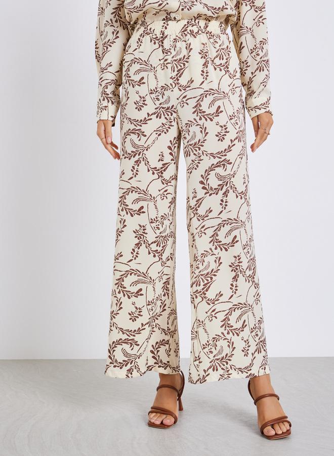 Styli Leaf Print Oversized Shirt and Flared Pants Co-Ords - Image 5
