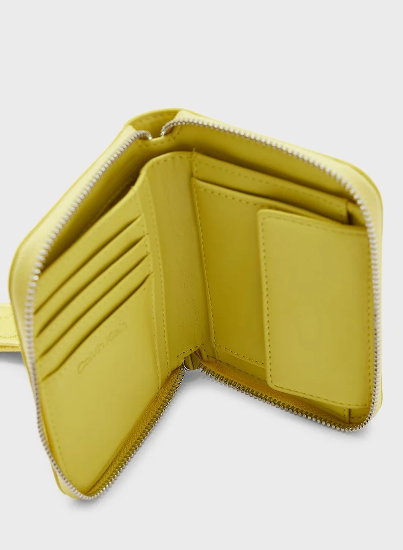 CALVIN KLEIN Zip Around Wallet