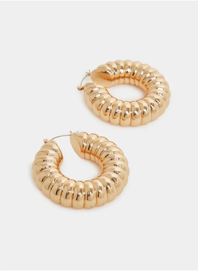 Styli Spring Design Hoop Earrings