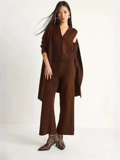 Bianco Lucci LUCCI Knit Cardigan-Vest-Pants Three-Piece Coord Set