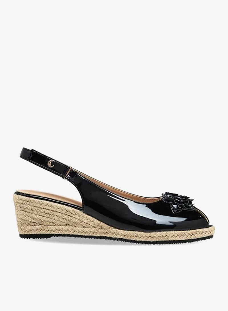 لو كونفورت Women Wedge Heel Peep Toe Sandals