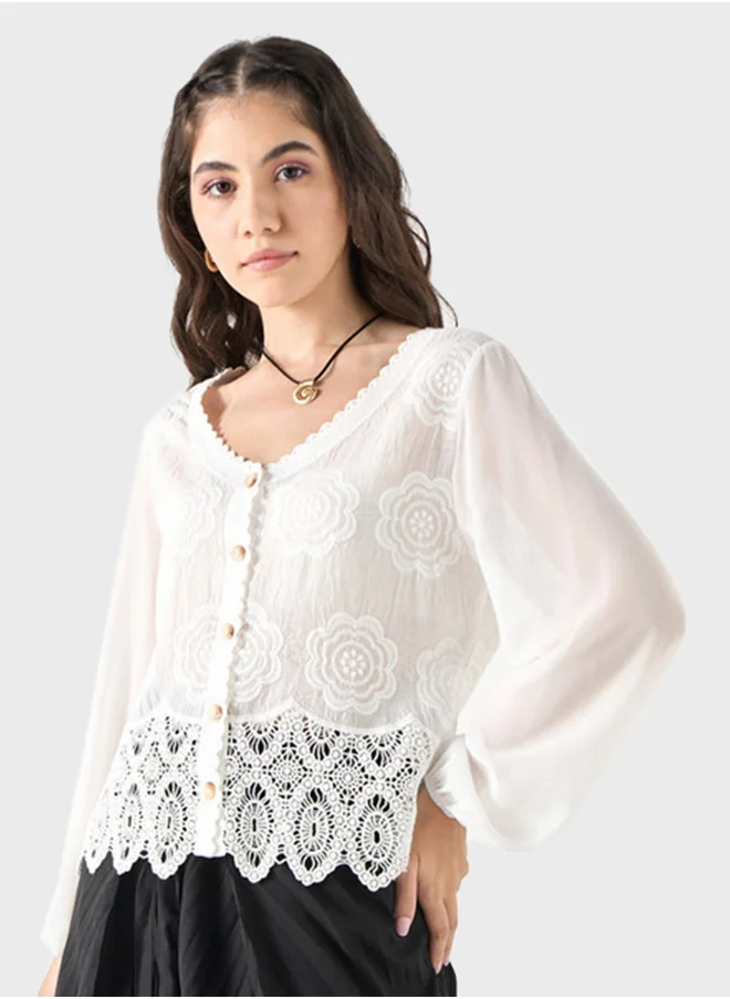 تواكستريمز Embroiderd V-Neck Top