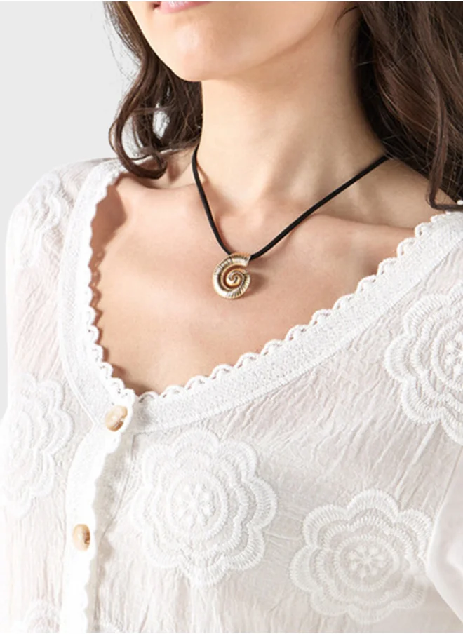 تواكستريمز Embroiderd V-Neck Top