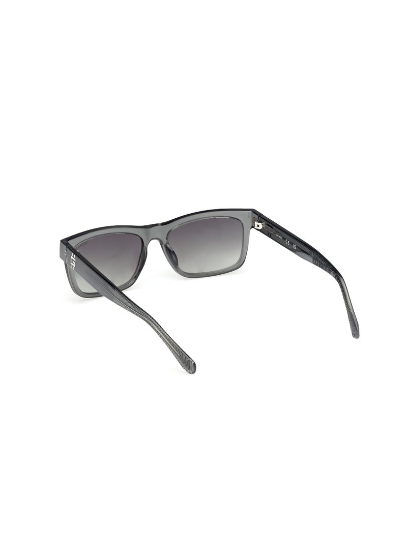GUESS FULL RIM MALE RECTANGULAR GREY INJECTED SUNGLASSES - Image 3