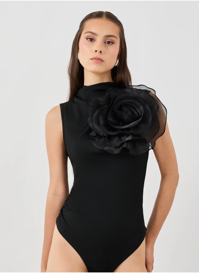 تايك تو Take Two Solid Sleeveless Top with Flower Corsage Detail