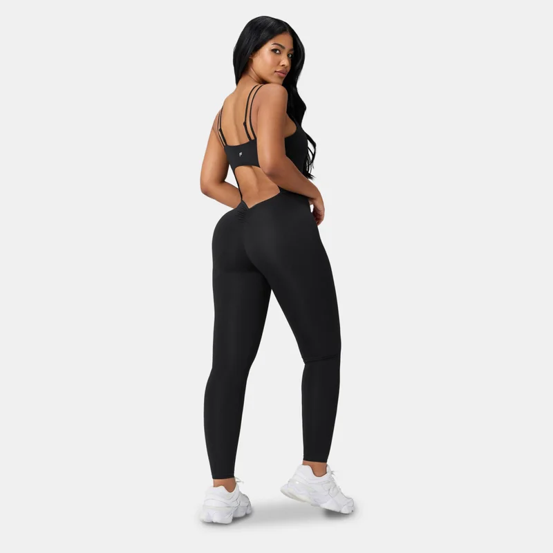 Fabletics جامبسوت بيور لوكس بتصميم نحتي مزموم للنساء