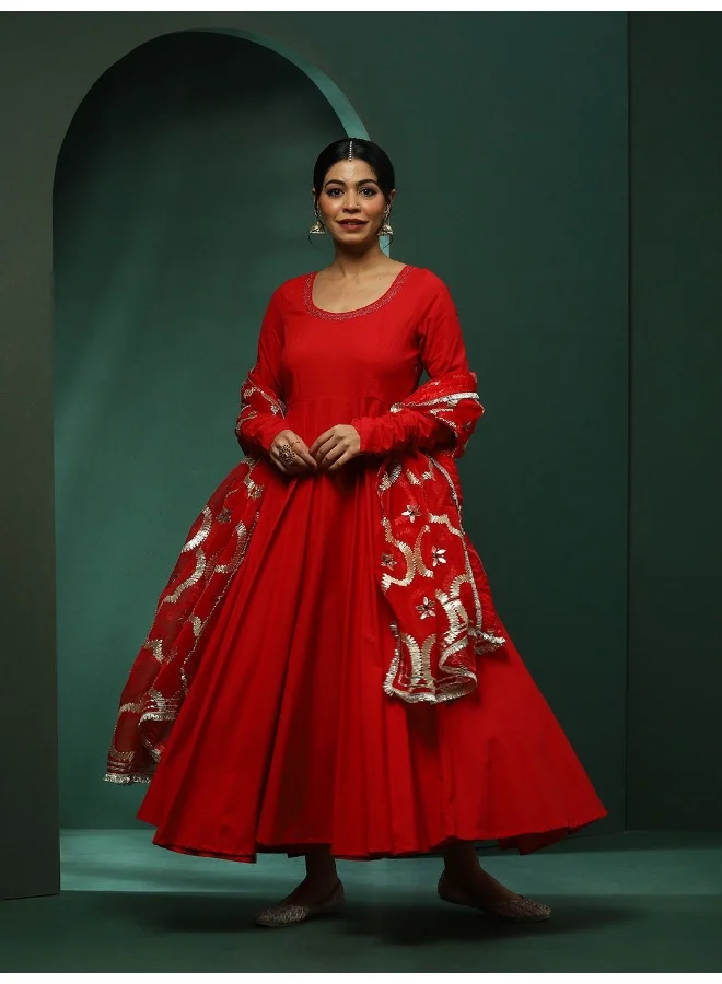 أيه كيه إس AKS Couture Floral Embellished Round Neck Cotton Anarkali Kurta With Trousers & Dupatta