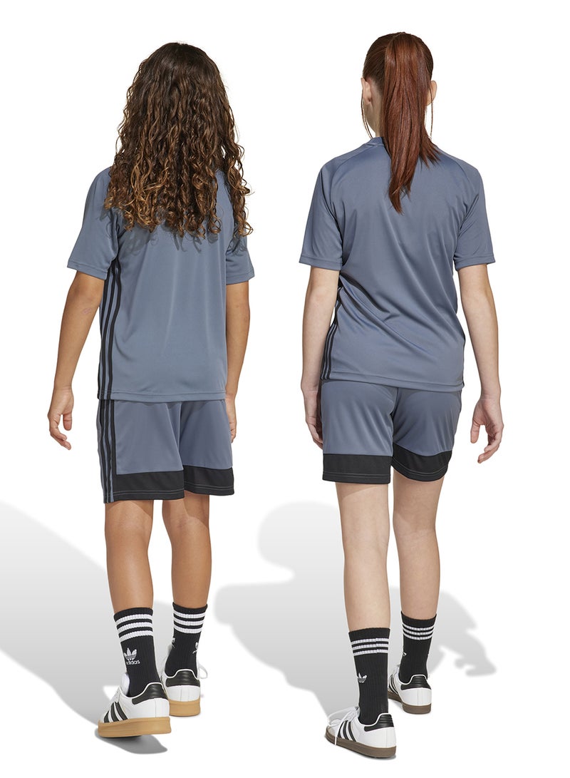 adidas شورت أطفال تيرو 25 إسنشال - Image 2