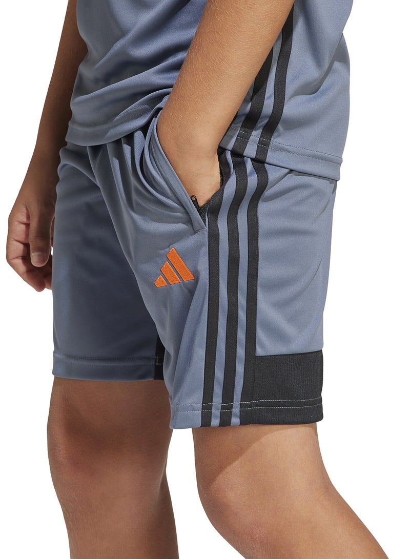 adidas شورت أطفال تيرو 25 إسنشال - Image 4