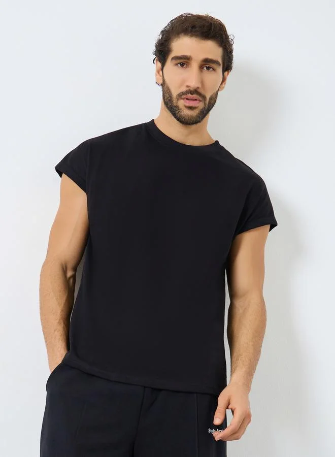 ستايلي اكتيف تيشيرت رياضي بدون أكمام بطبعة كتابة