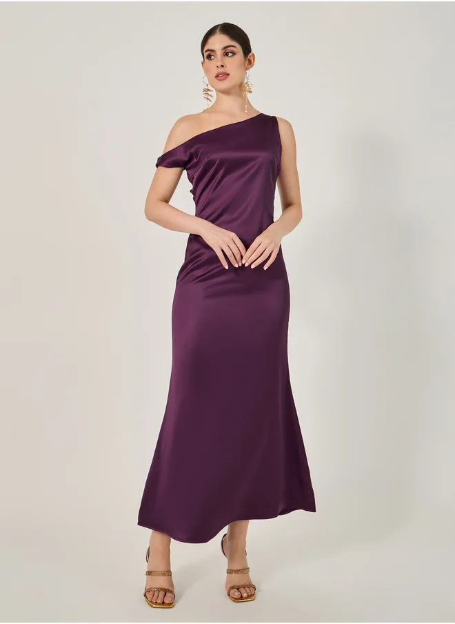 ستايلي Solid One Shoulder A-Line Maxi Dress