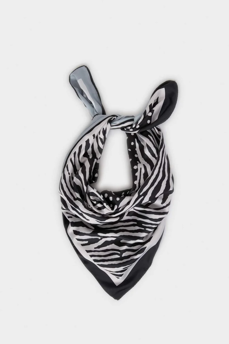 ديفاكتو Woman Zebra Print Foulard