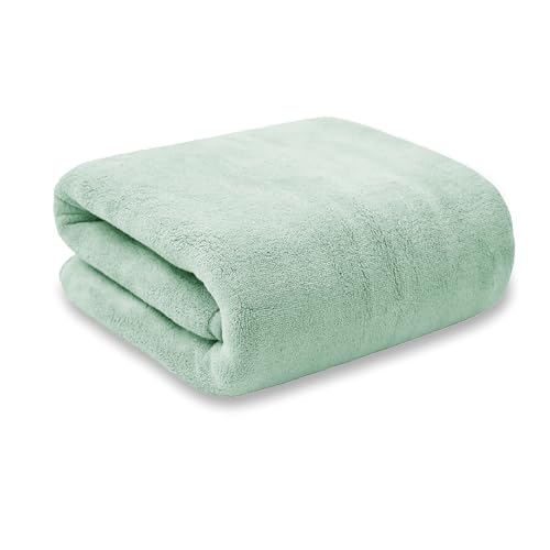 MAXOSHINE Microfiber Towels for Bath Large Size-Super Soft Coral Fleece Bathing Towel Hook Quick Dry Super Absorbent-Bath Towel for Men and Women-70x140 cm (Pista Green, Pack of 1) - Image 1