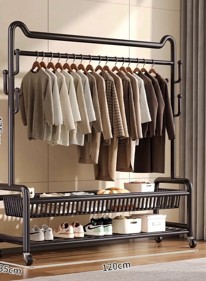 SHEE ONE A luxurious metal clothes hanger with a modern and versatile design - Image 5