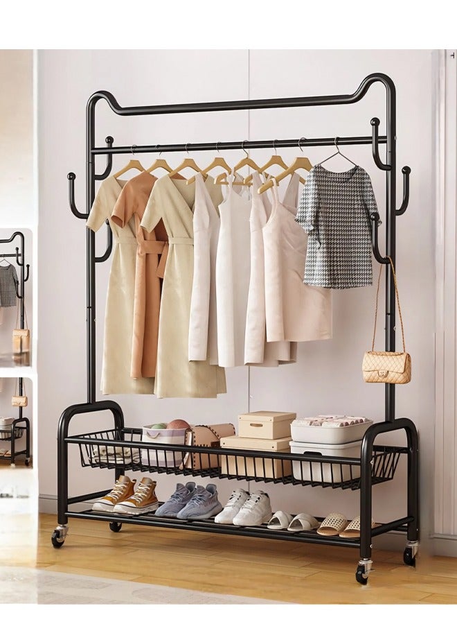 SHEE ONE A luxurious metal clothes hanger with a modern and versatile design - Image 3