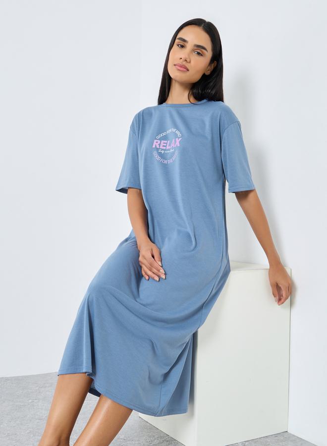 ستايلي فستان نوم تيشيرت بطبعة عبارة - Image 1
