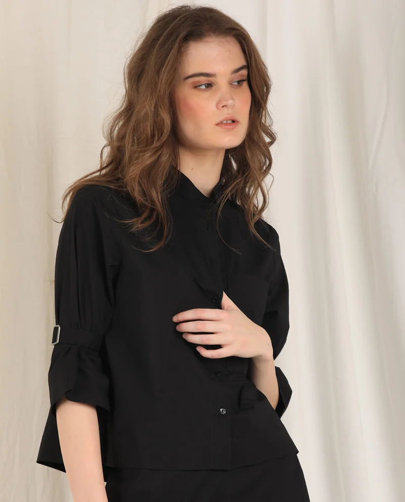 Rareism Women's Buckle Up Sleeve Crop Shirt